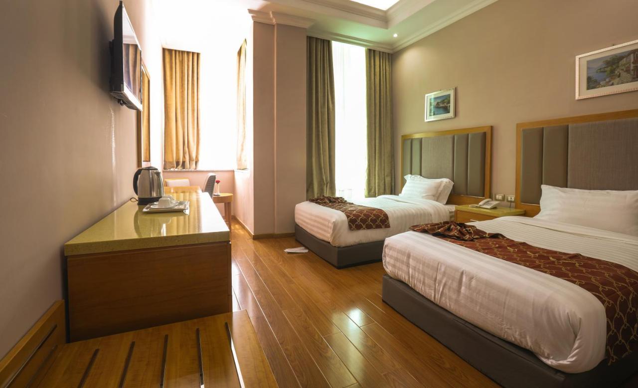 New Day Hotel Addis Abeba Buitenkant foto