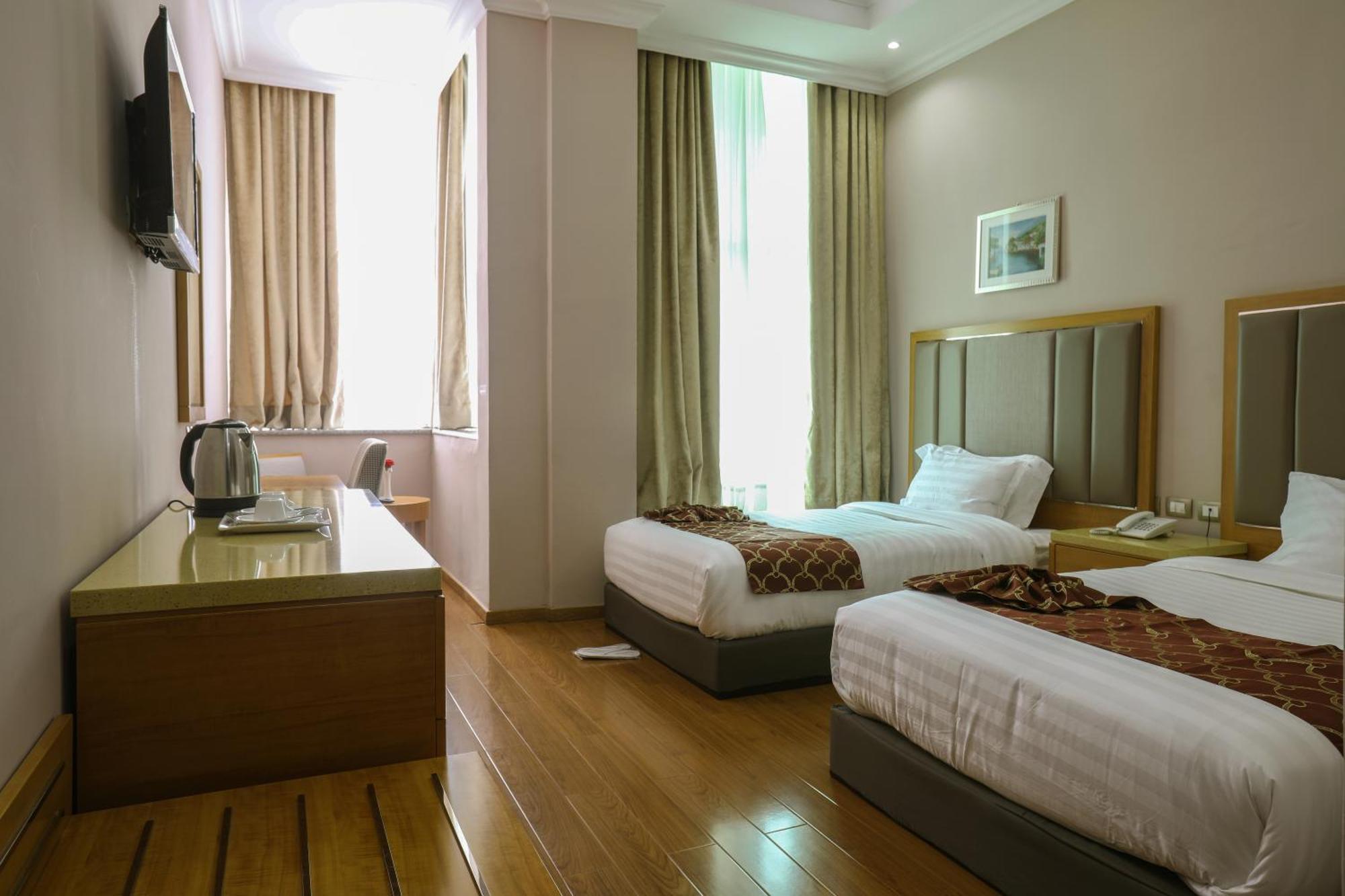 New Day Hotel Addis Abeba Buitenkant foto