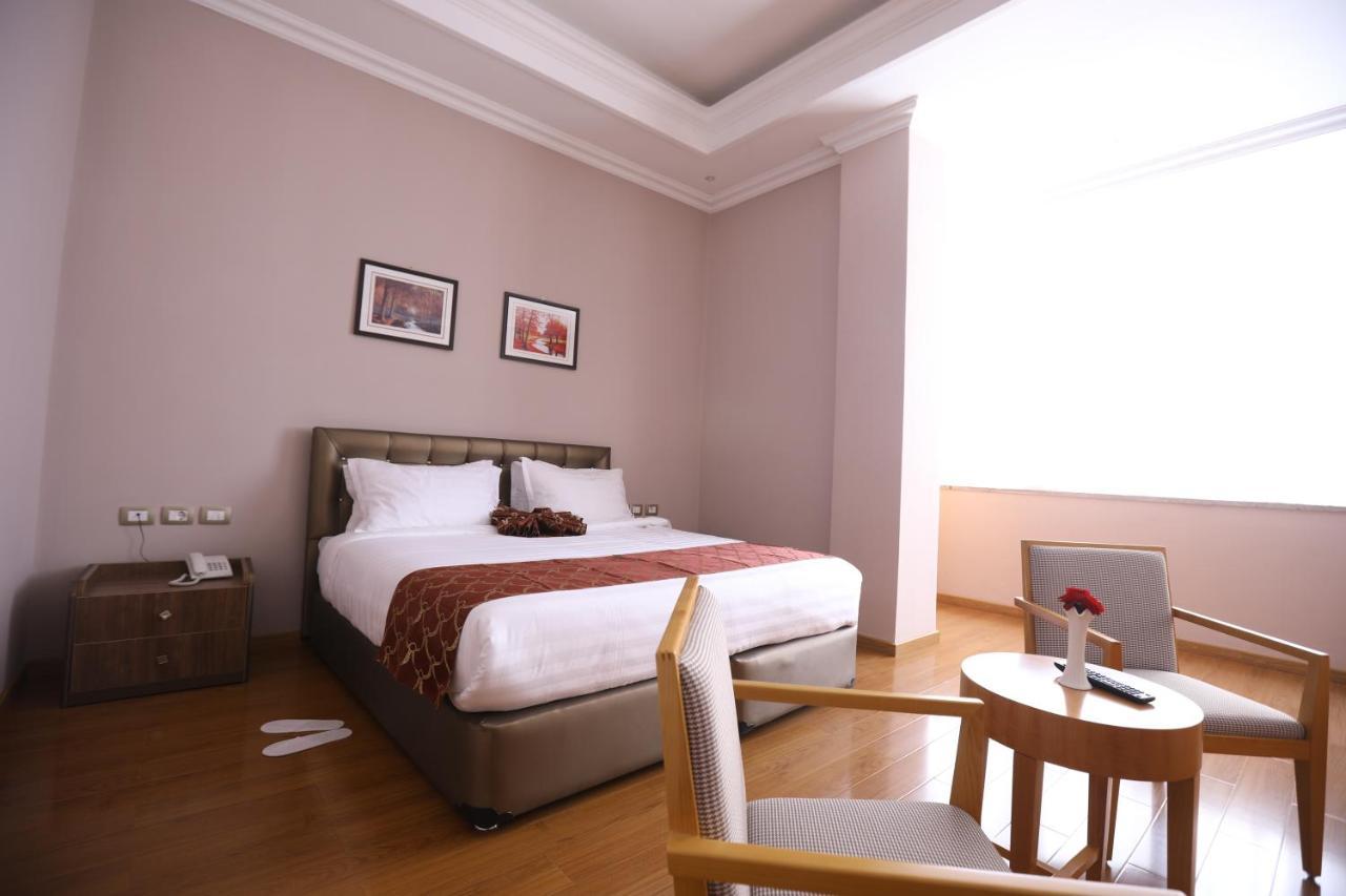 New Day Hotel Addis Abeba Buitenkant foto