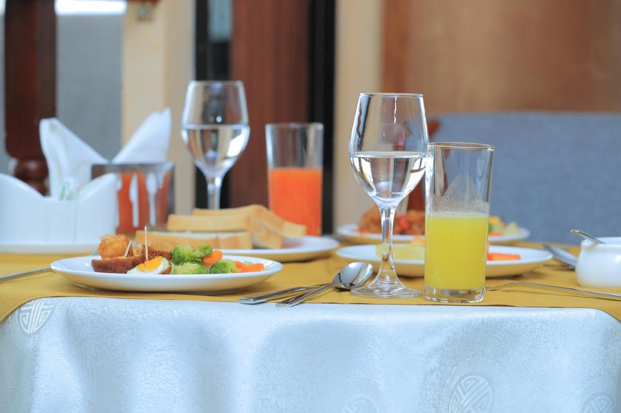 New Day Hotel Addis Abeba Buitenkant foto